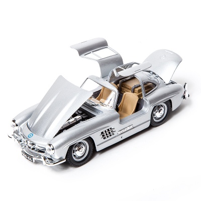 Модель автомобиля 1:24 Mercedes-Benz 300 SL 1954 (Мерседес Бенц) Bburago 18-22023