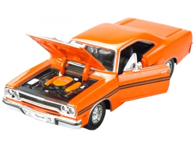 MAISTO 31220 Модель автомобиля 1:25 - Плимут Plymouth GTX 1970