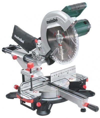 Торцовочная пила Metabo KGS 305 M