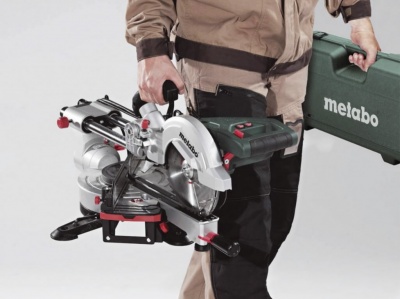 Аккумуляторная торцовочная пила Metabo KGS 18 LTX 216