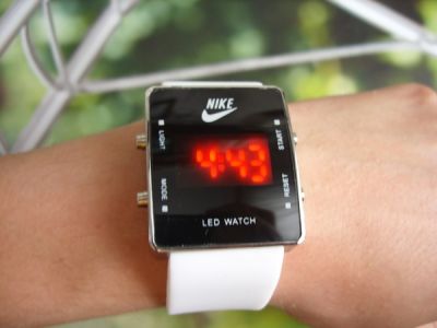 Часы наручные светодиодные Nike led watch W-7