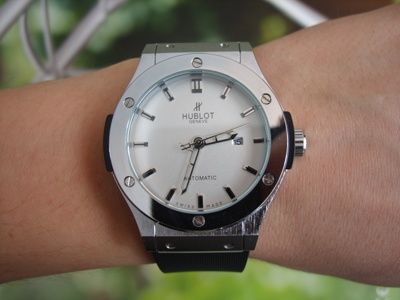 Часы наручные мужские HUBLOT Classic Fusion 581.NO.2611.RX реплика